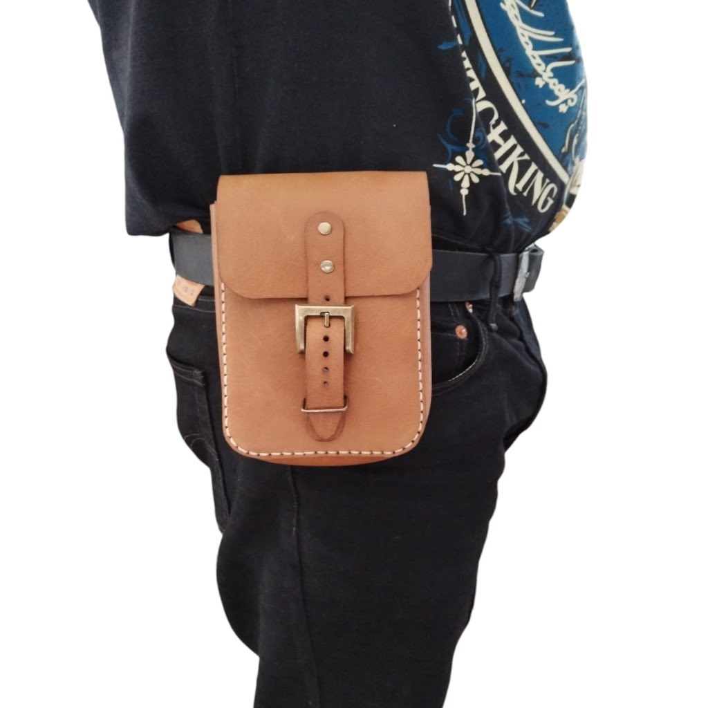 Full-Grain Leather Hip Pouch - 7