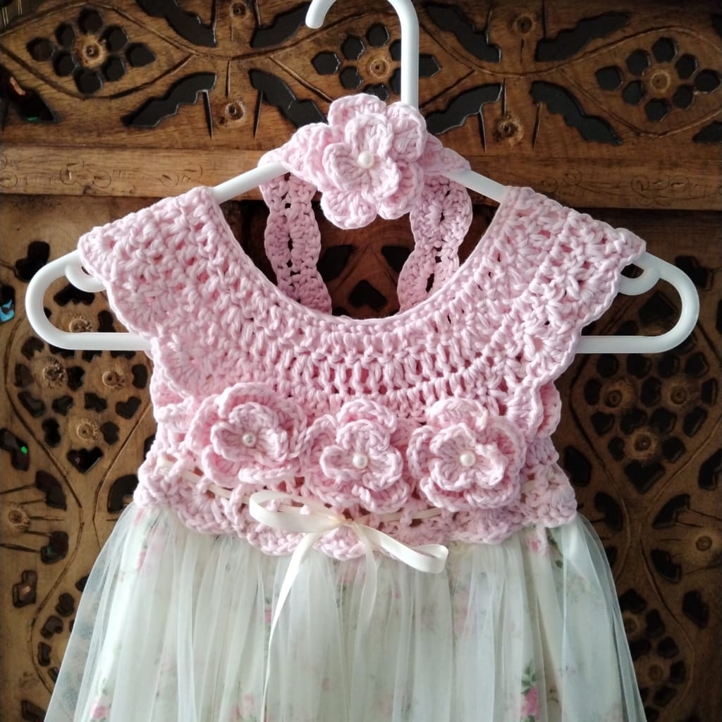 Sweet Elegance: Handmade Soft Pink Crochet Bodice Dress with Floral Accents - 2