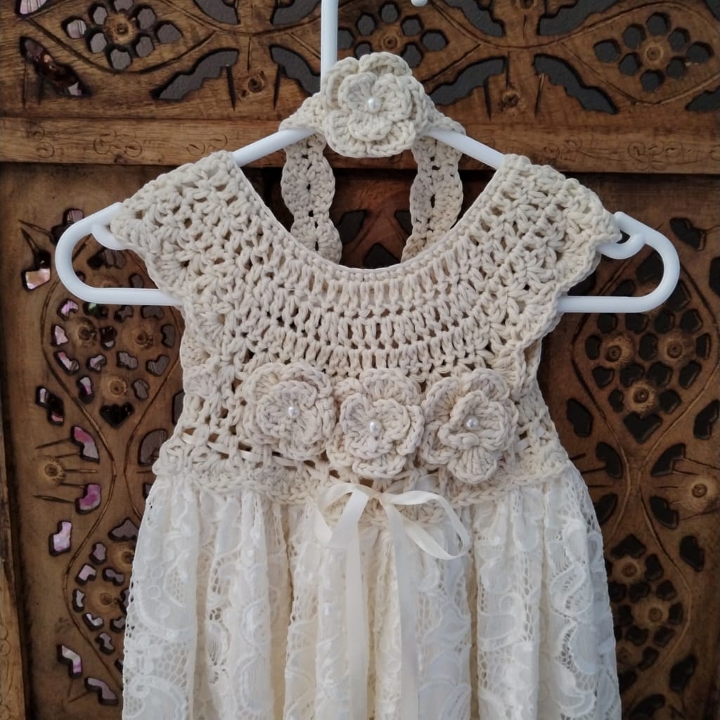 Timeless Elegance: Vintage Crochet Dress with Lace and Floral Accents – Cream - 2