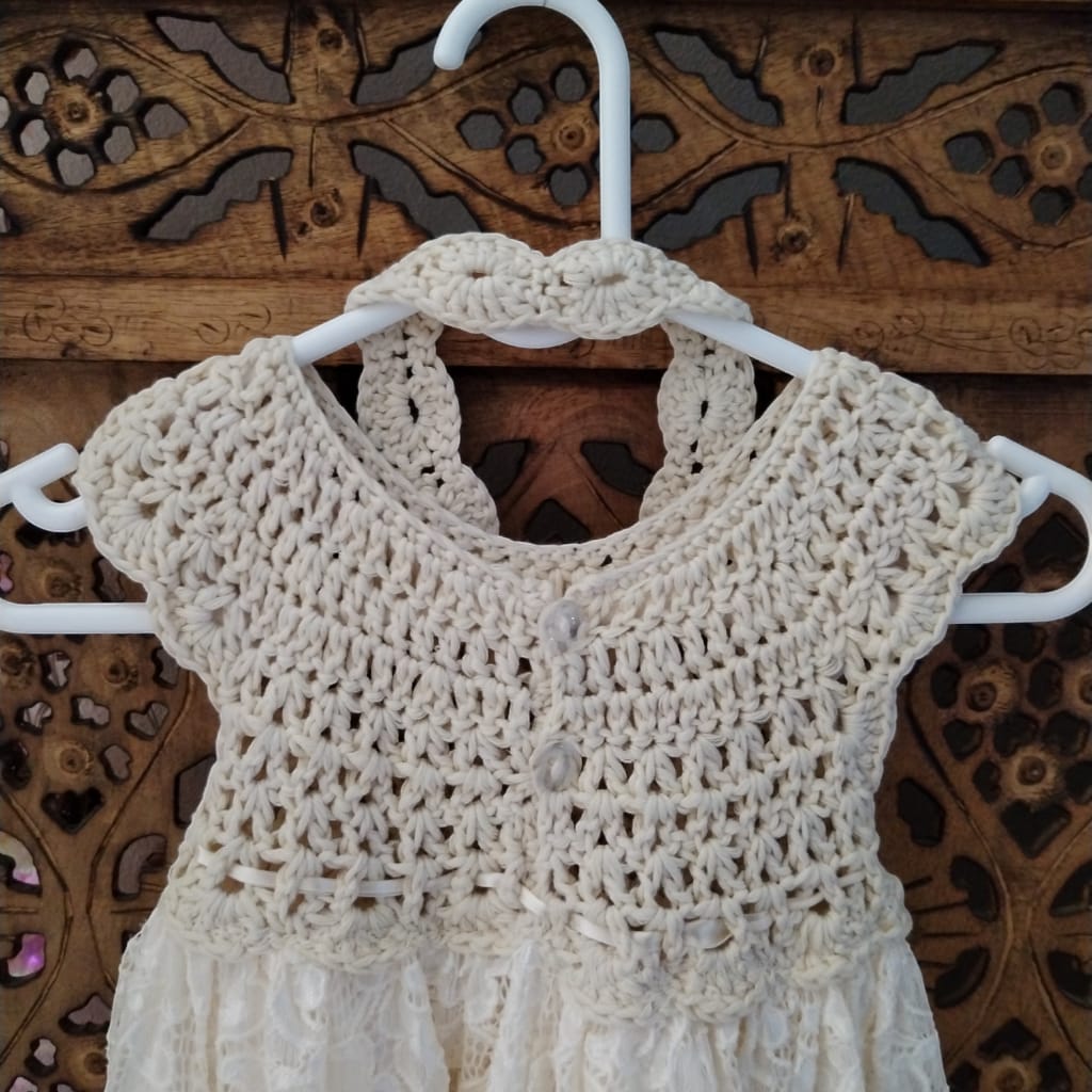 Timeless Elegance: Vintage Crochet Dress with Lace and Floral Accents – Cream - 5